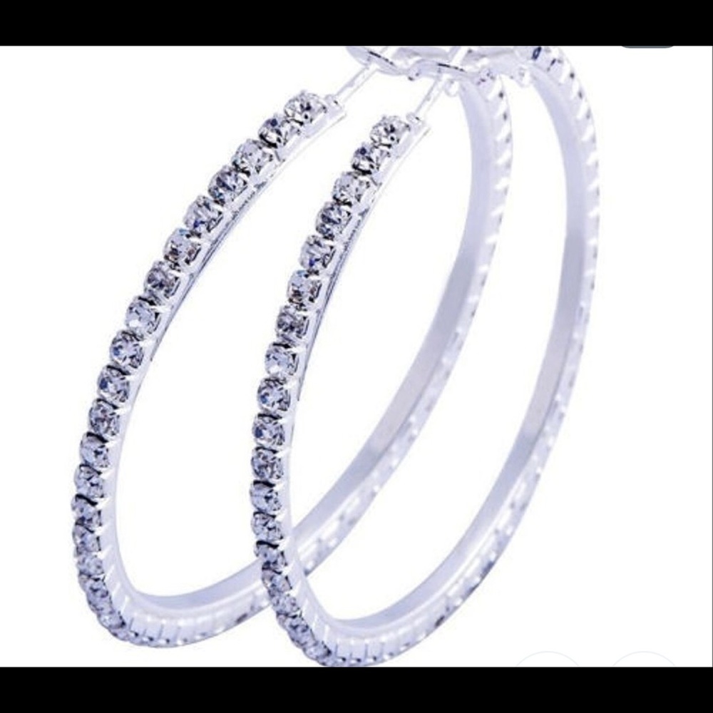 ✨Silver Hoops ✨ - Picture 3 of 6